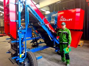 Asa-Lift CM-100E carrot harvester