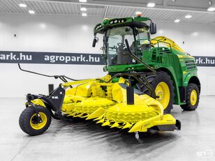 John Deere 8400 4WD forage harvester