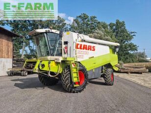 Claas lexion 450 grain harvester