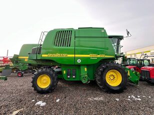 John Deere 9680 i WTS grain harvester