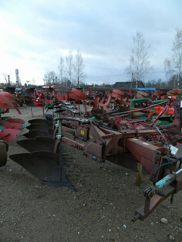 Kverneland 5 plough