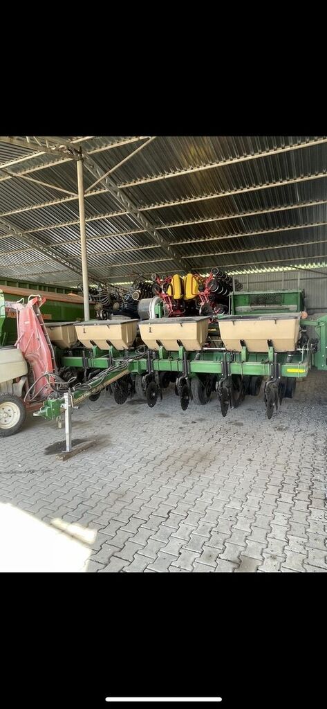 Great Plains YP825 pneumatic precision seed drill