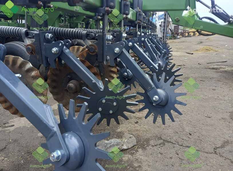 Row cleaner for Great Plains 2000 seeder monodisc left Great Plains for Great Plains 2000 combine seed drill