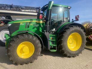 6R 250 wheel tractor