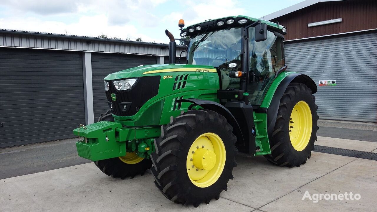 John Deere 6135 R wheel tractor