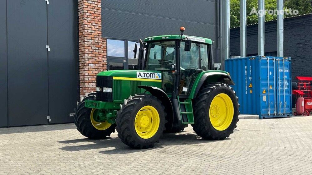 John Deere 6910 wheel tractor