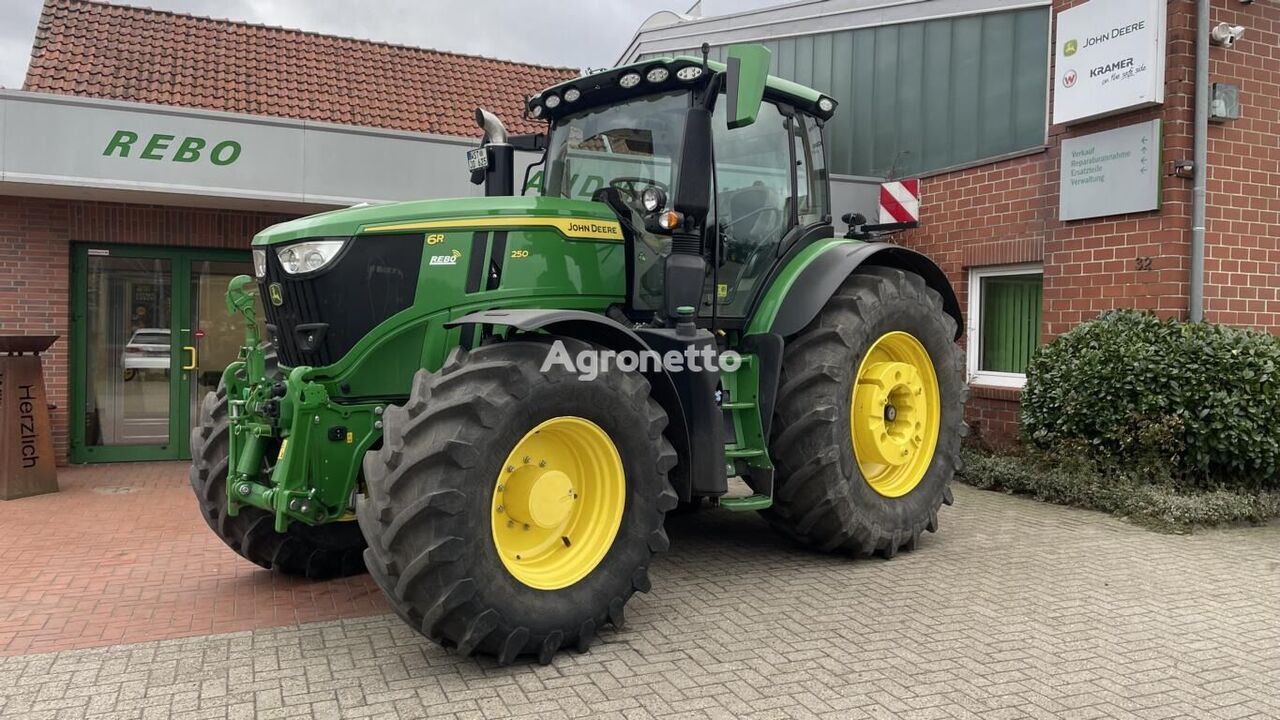 new John Deere 6R250 wheel tractor