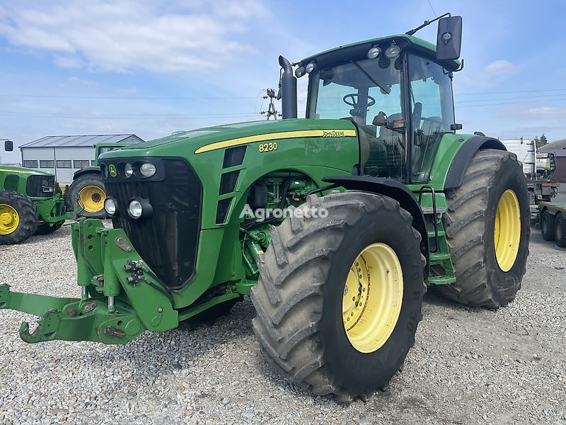 John Deere 8230 wheel tractor