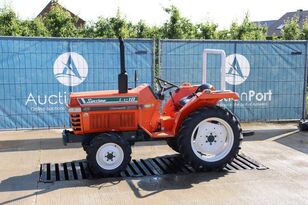 Kubota Sunshine L1-18 wheel tractor