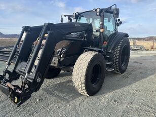 Valtra G135 wheel tractor